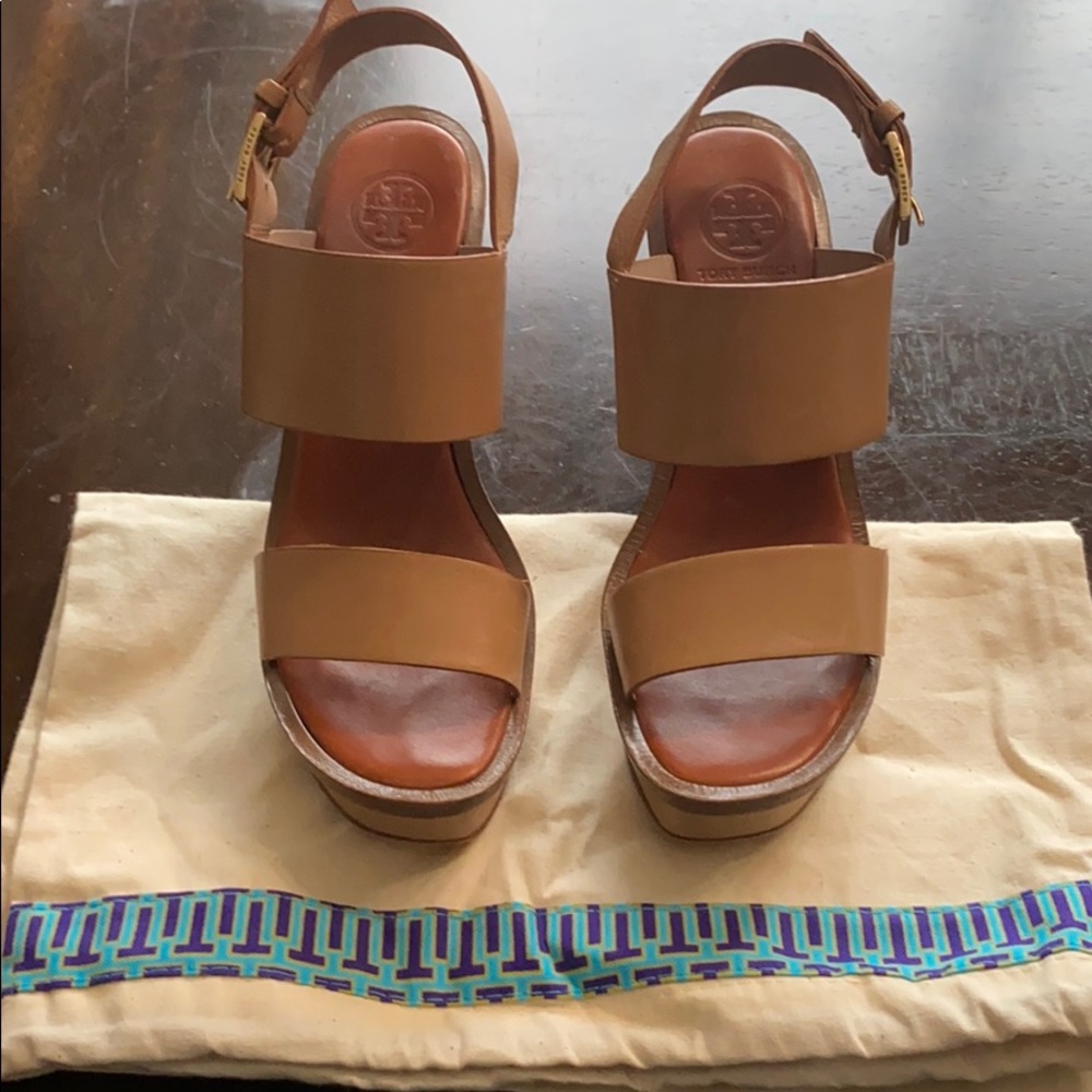 Tory Burch Lexington Wedge Sandal 5M